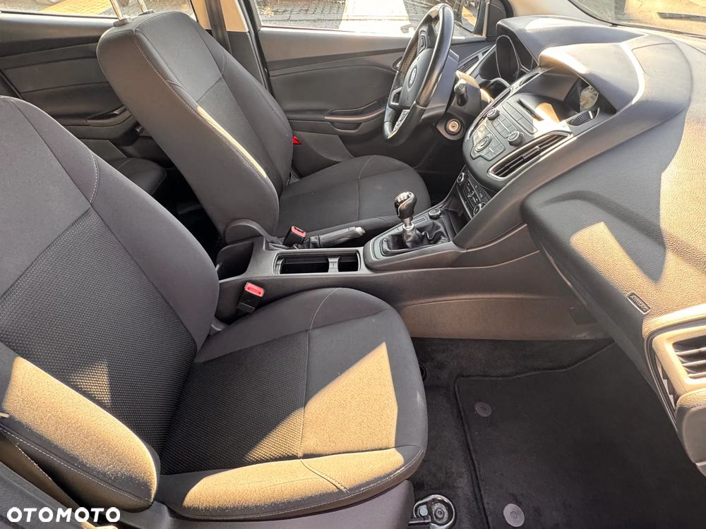 Ford Focus - 11