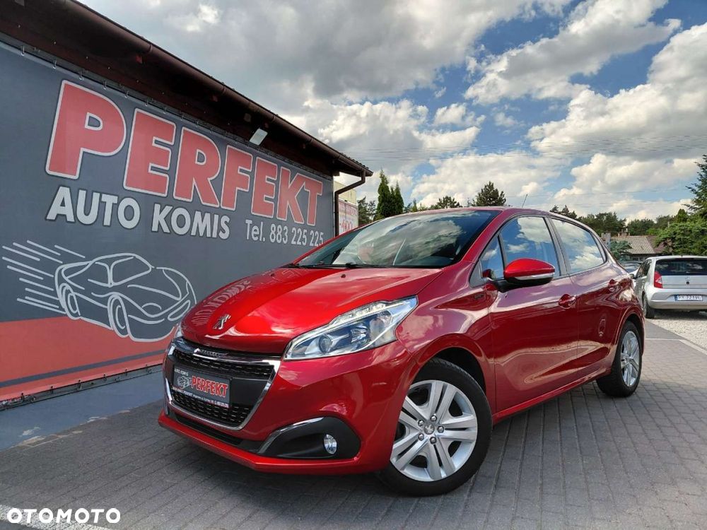 Peugeot 208 - 1