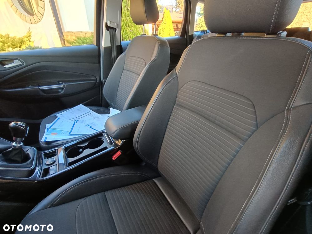 Ford Kuga 2.0 TDCi FWD ST-Line - 9