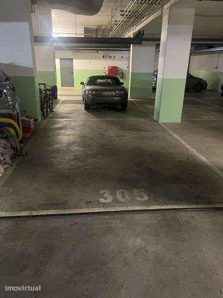 Lugar de Garagem em Condomínio Fechado – Alta de Lisboa - Grande imagem: 5/5