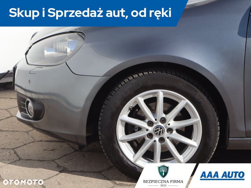 Volkswagen Golf Variant - 15