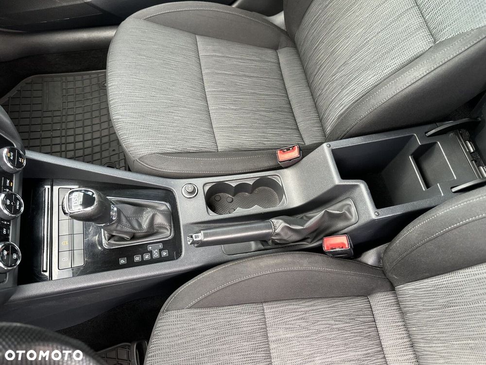 Skoda Octavia 2.0 TDI SCR Style DSG - 25