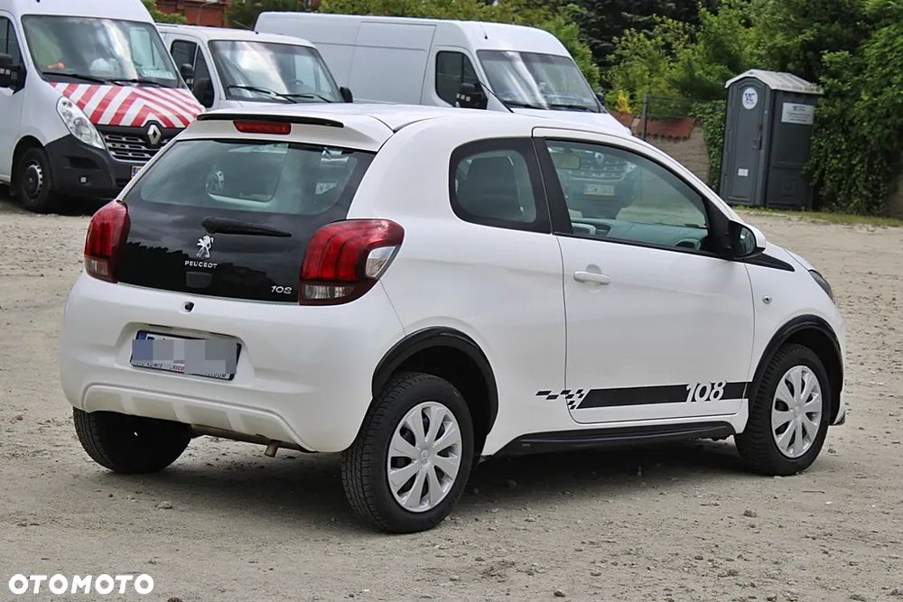 Peugeot 108 - 11