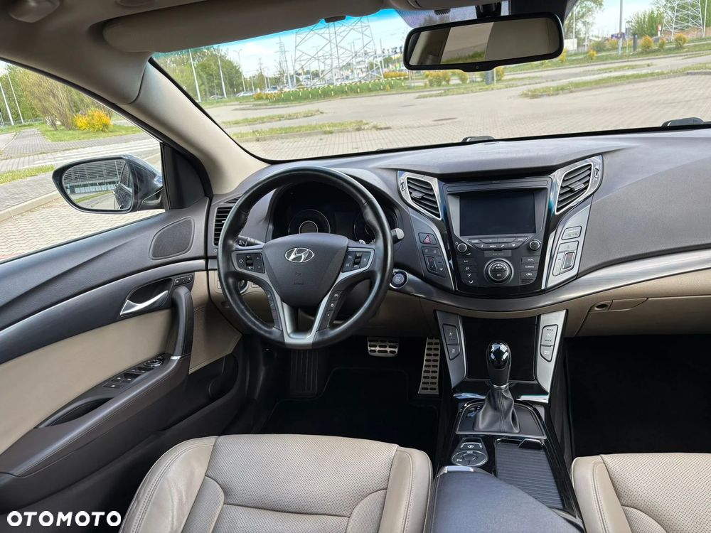 Hyundai i40 Kombi blue 1.7 CRDi DCT Premium - 6