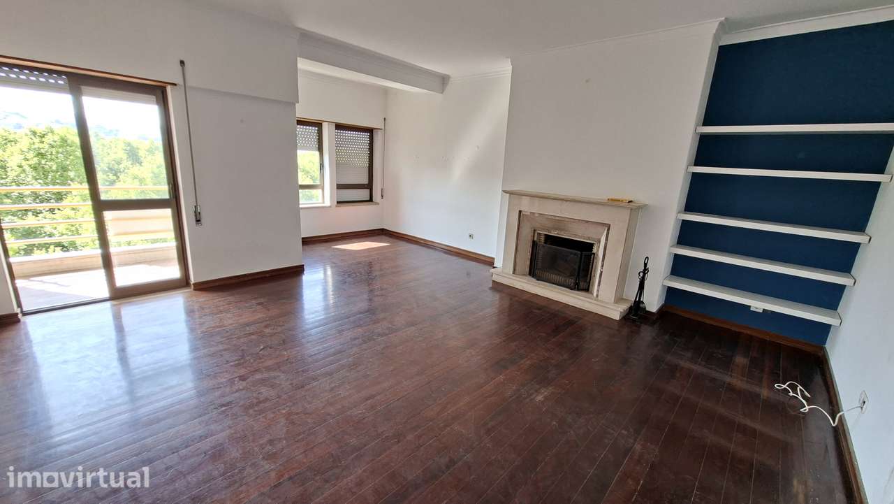 Apartamento T3 com 145m² no centro de Setubal - Grande imagem: 2/19