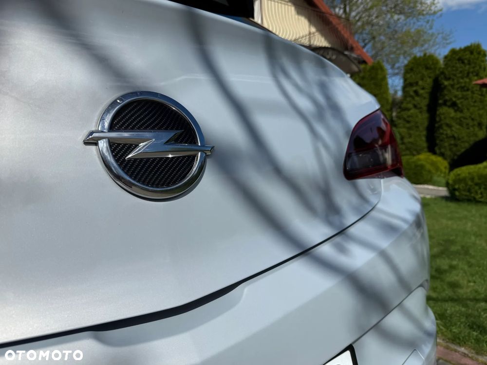 Opel Astra IV GTC OPC - 14