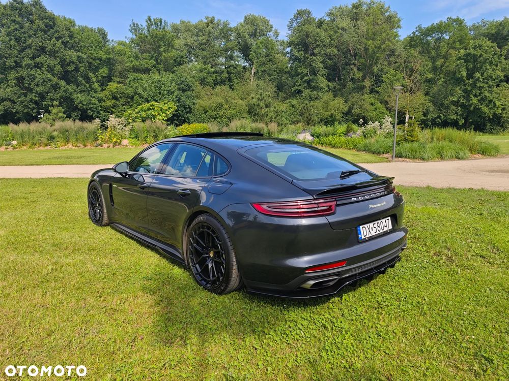 Porsche Panamera 4 E-Hybrid - 3