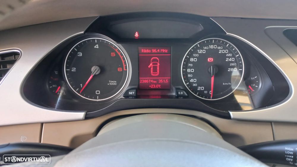 Audi A4 Avant 2.0 TDI Sport - 9