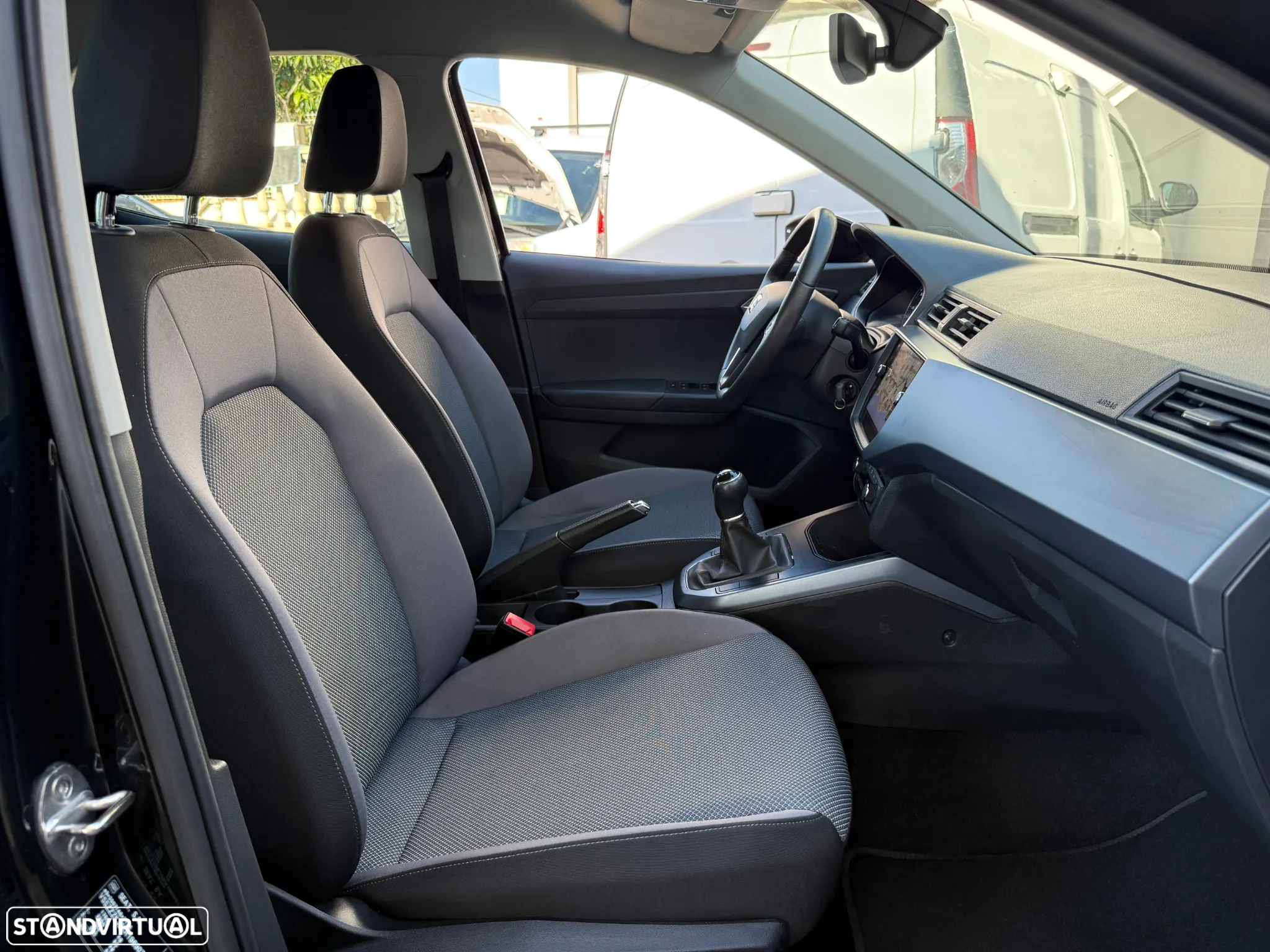 SEAT Arona 1.6 TDI Style - 25