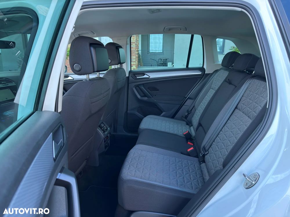 Volkswagen Tiguan - 10