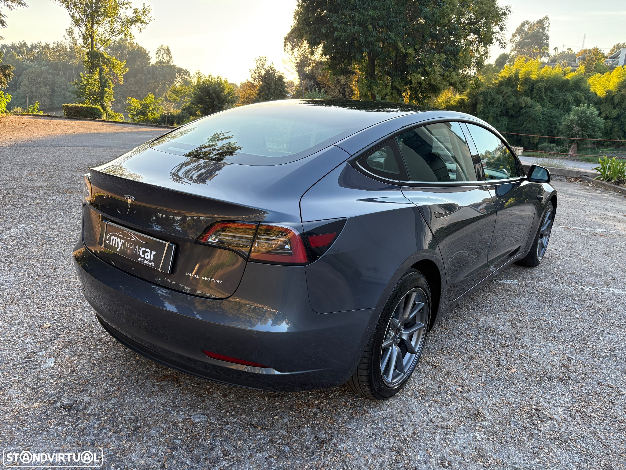 Tesla Model 3 Long Range AWD Dual Motor - 17