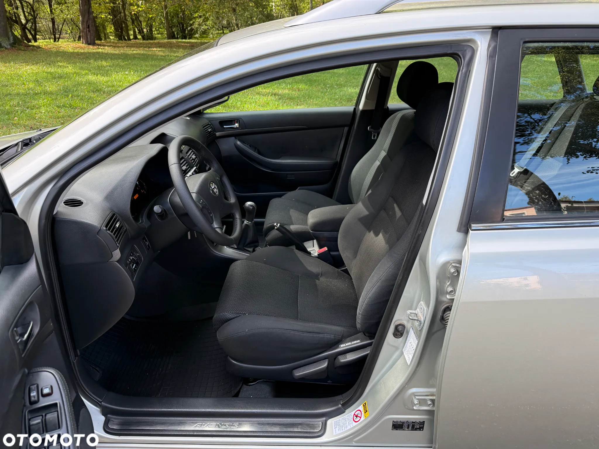 Toyota Avensis 1.8 VVT-i Sol - 12