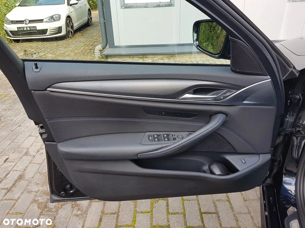BMW Seria 5 540d xDrive M Sport Edition - 16