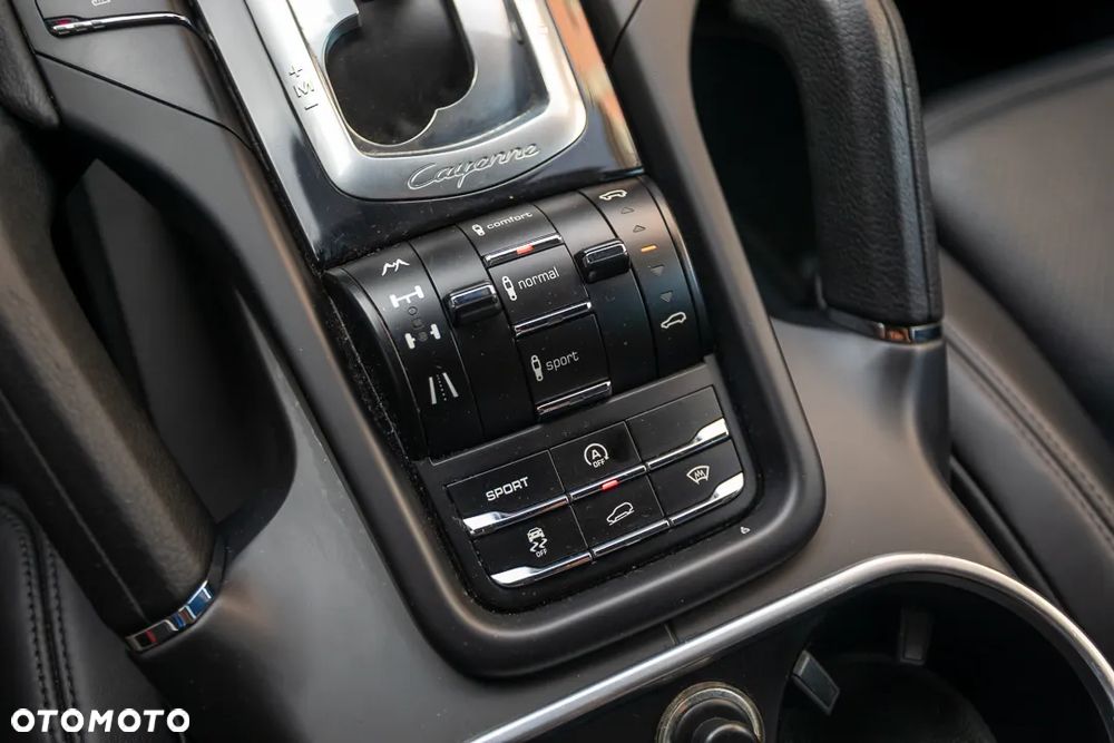 Porsche Cayenne Platinum Edition - 14