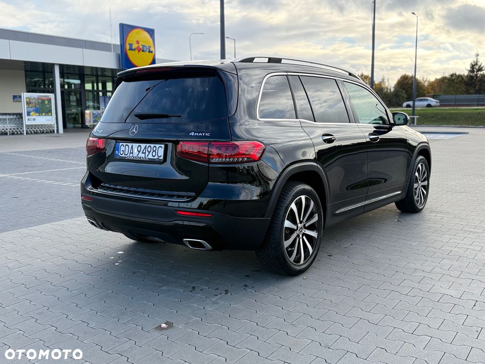 Mercedes-Benz GLB - 7