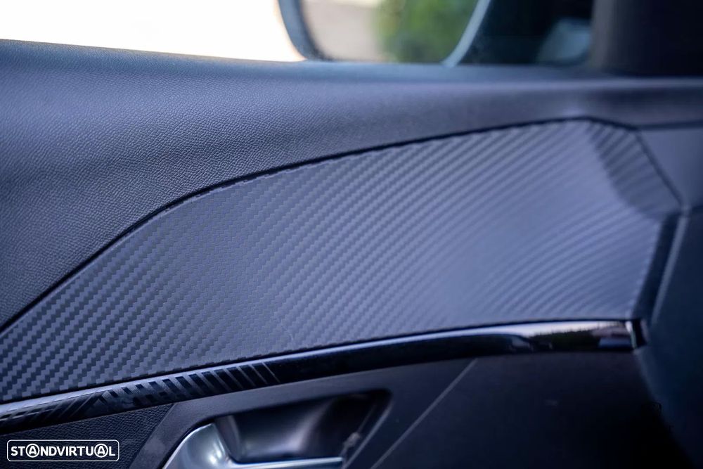 Peugeot e-208 51 kWh Allure - 32