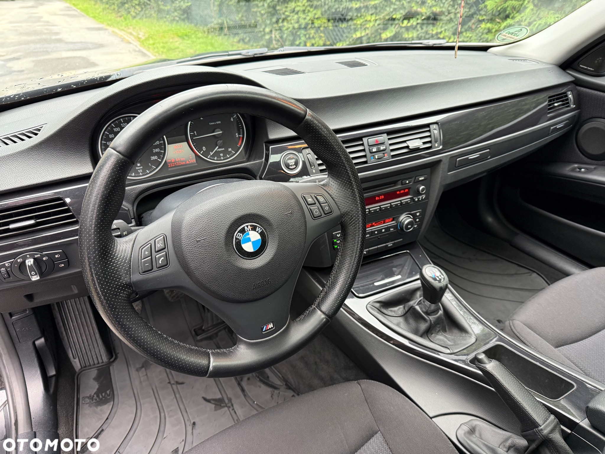 BMW Seria 3 320d - 12