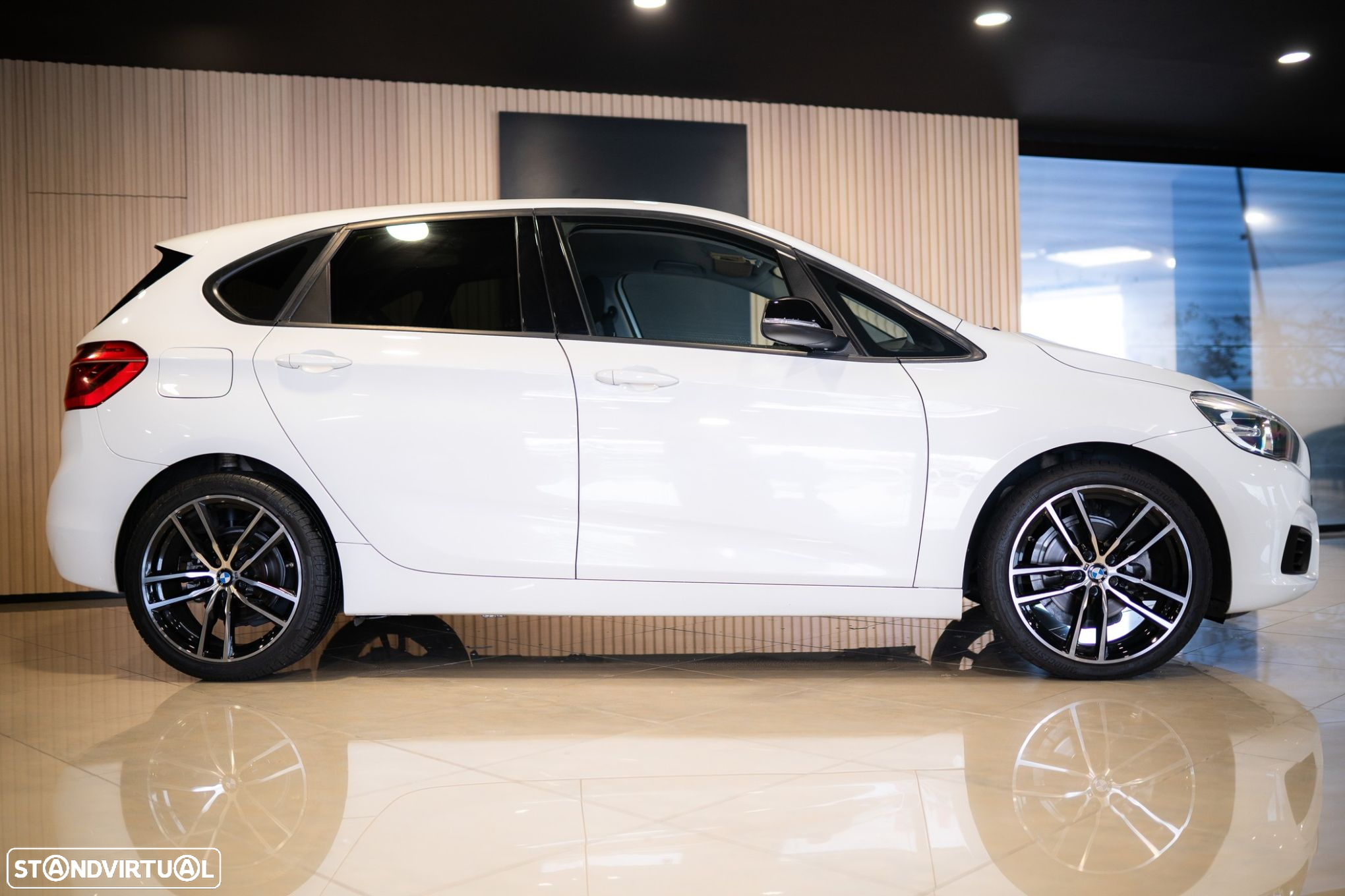 BMW 218 Active Tourer d Advantage Auto - 19