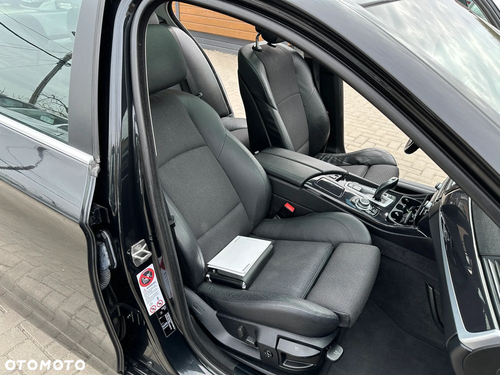 BMW Seria 5 - 22