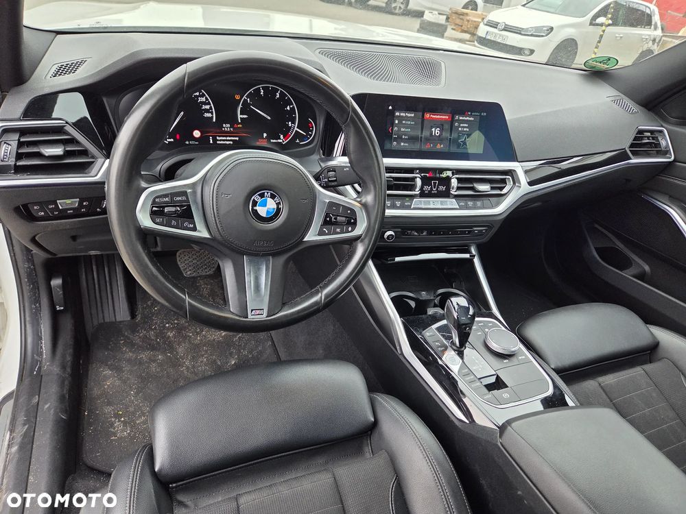 BMW Seria 3 320d xDrive Edition M Sport Shadow - 7