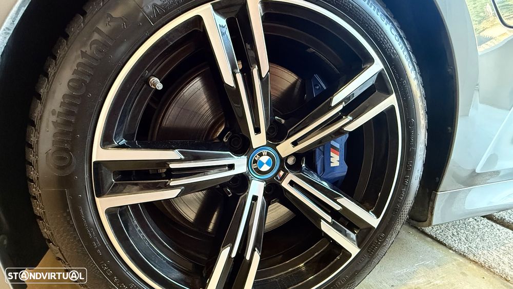 BMW 330 e Pack Desportivo M Pro Auto - 47