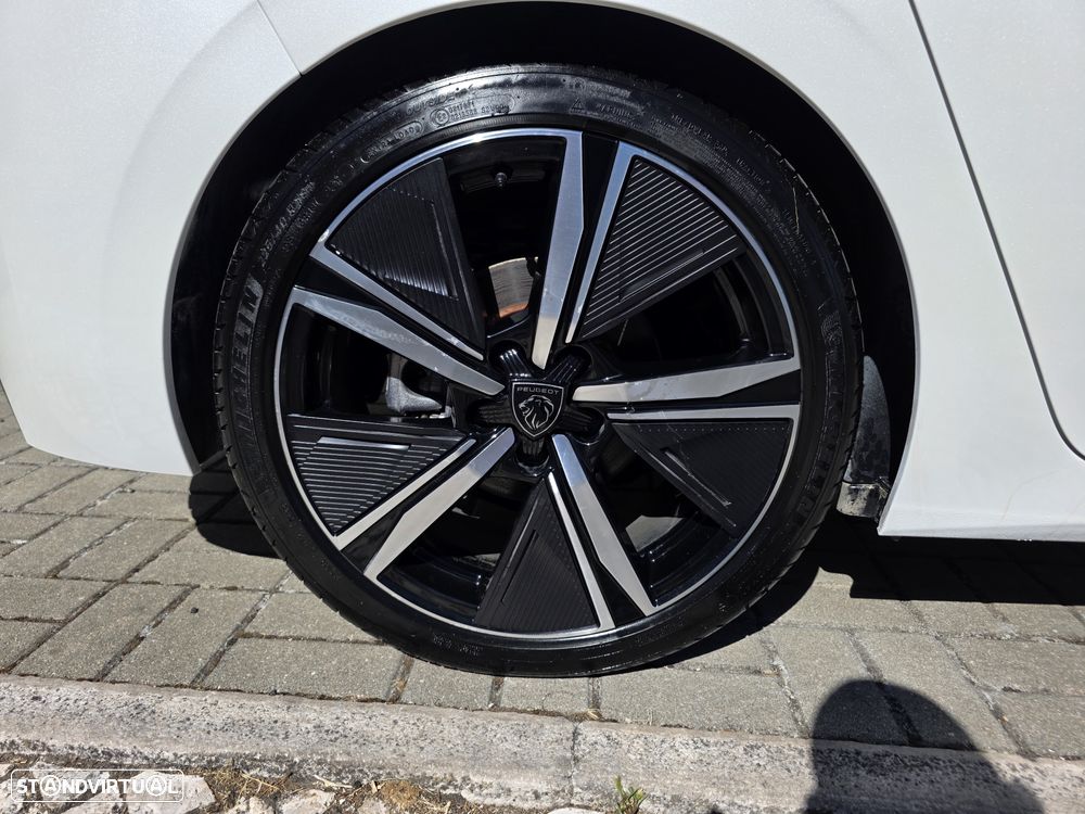 Peugeot 308 1.2 PureTech GT Line EAT8 - 8