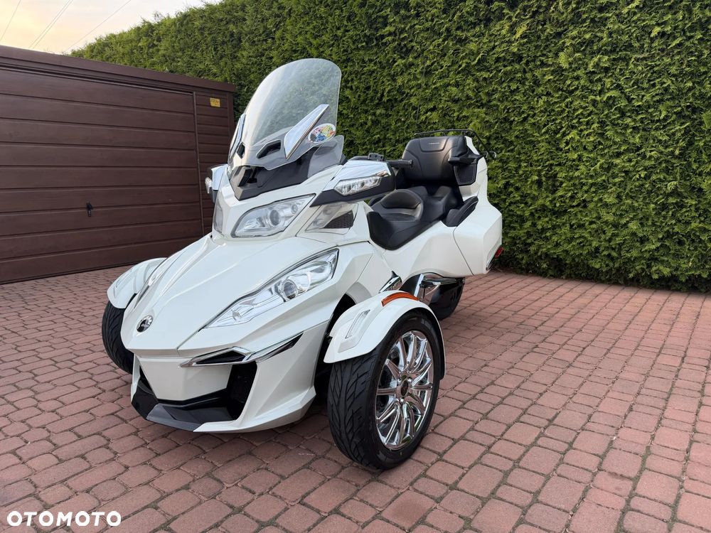 Can-Am Spyder - 1