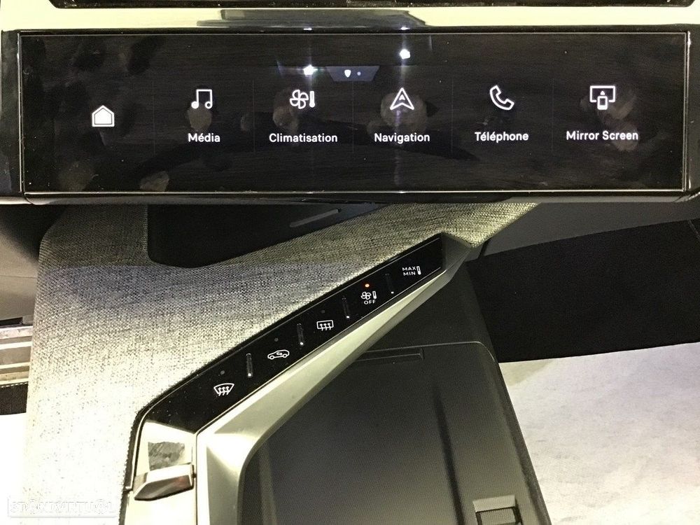 Peugeot 5008 1.2 Hybrid GT e-DCS6 - 29