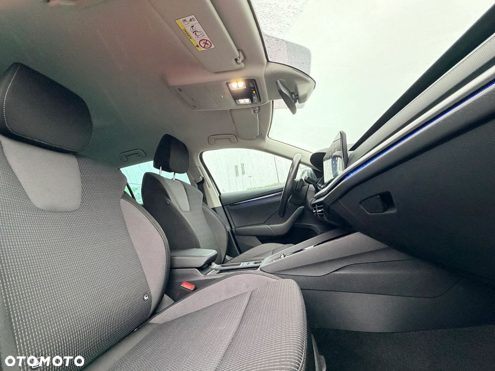 Skoda Octavia 2.0 TDI Ambition DSG - 35