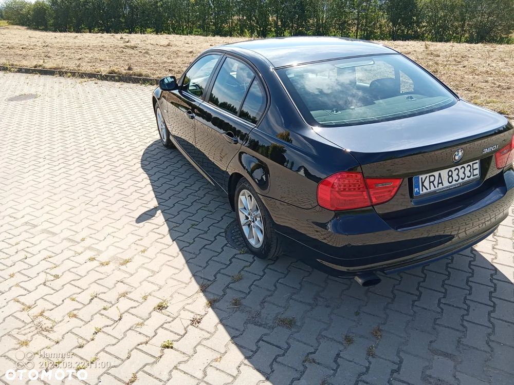 BMW Seria 3 320i - 7