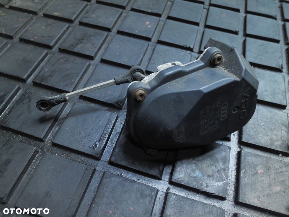 AUDI A3 S3 8P 2.0 TFSI NASTAWNIK KOLEKTORA 06F133482E - 1