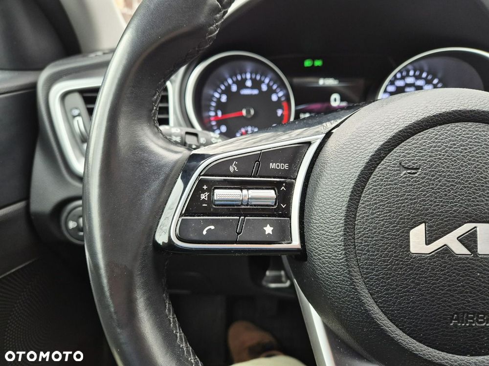 Kia Ceed 1.5 T-GDI M - 26