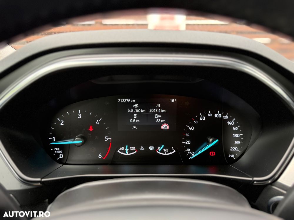 Ford Focus 1.5 EcoBlue Start-Stopp-System TITANIUM STYLE - 29