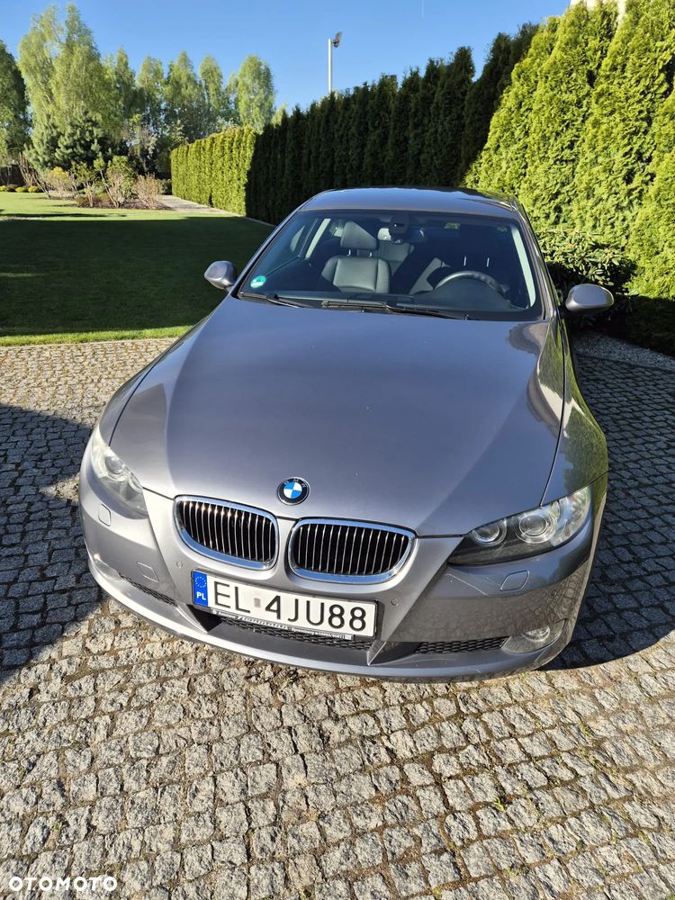 BMW Seria 3 325i M Sport Edition - 6