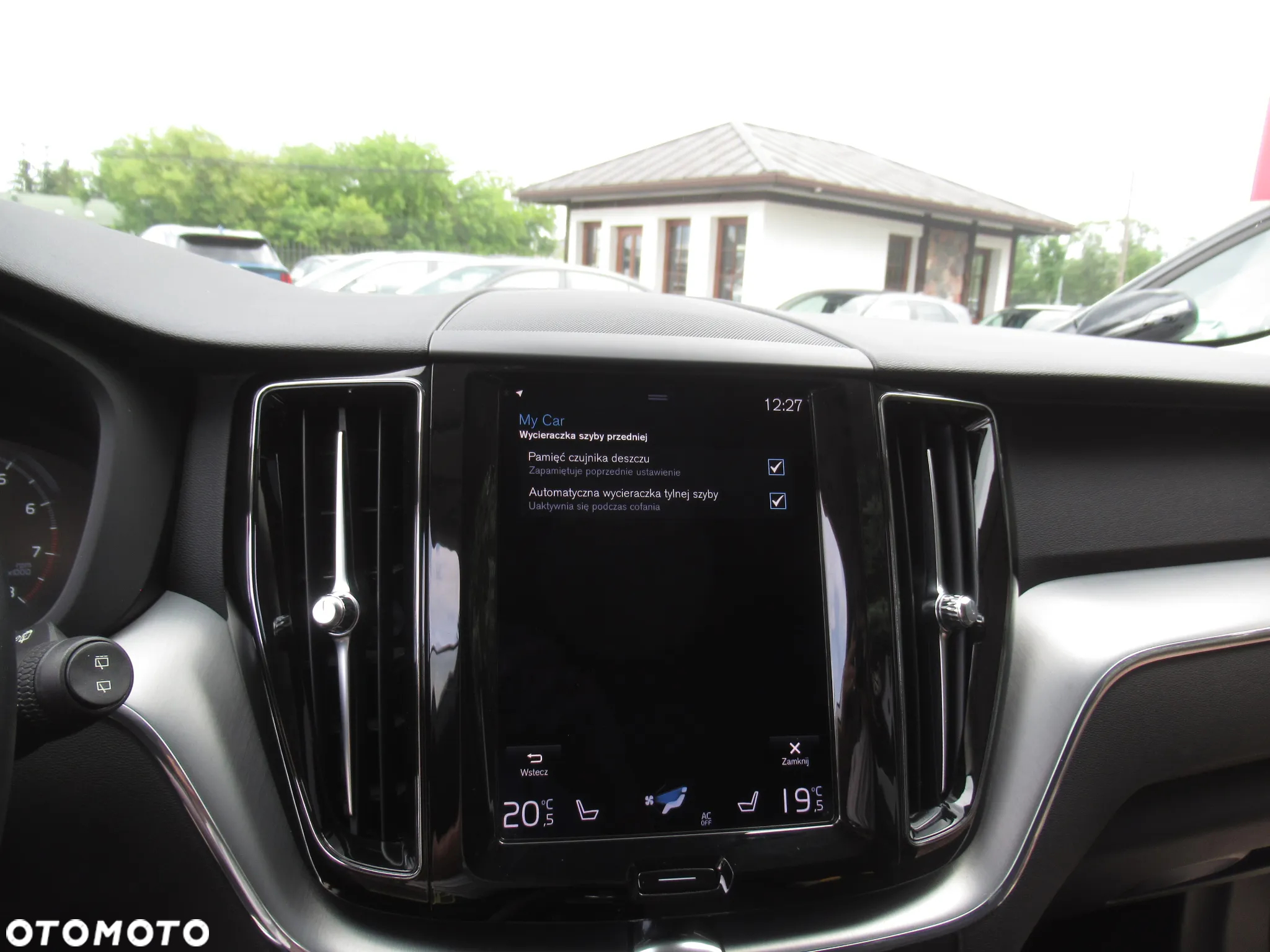 Volvo XC 60 B4 B Momentum - 27