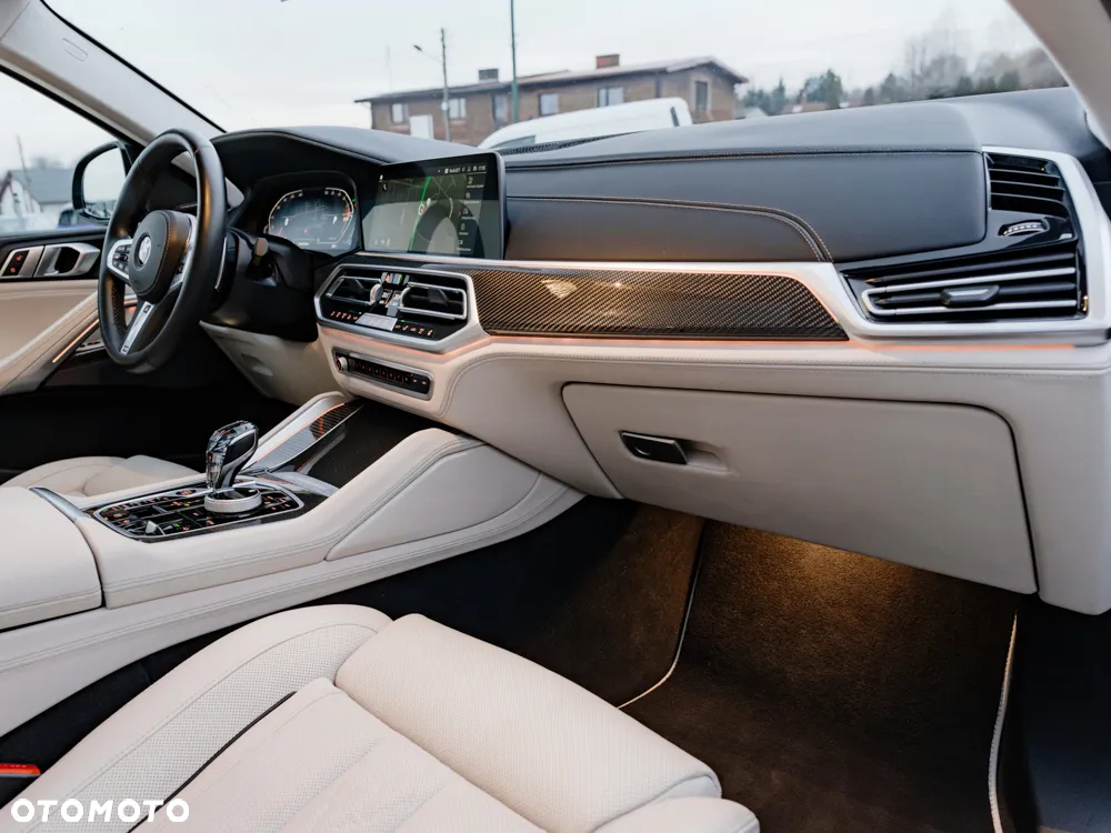 BMW X6 xDrive40d - 9