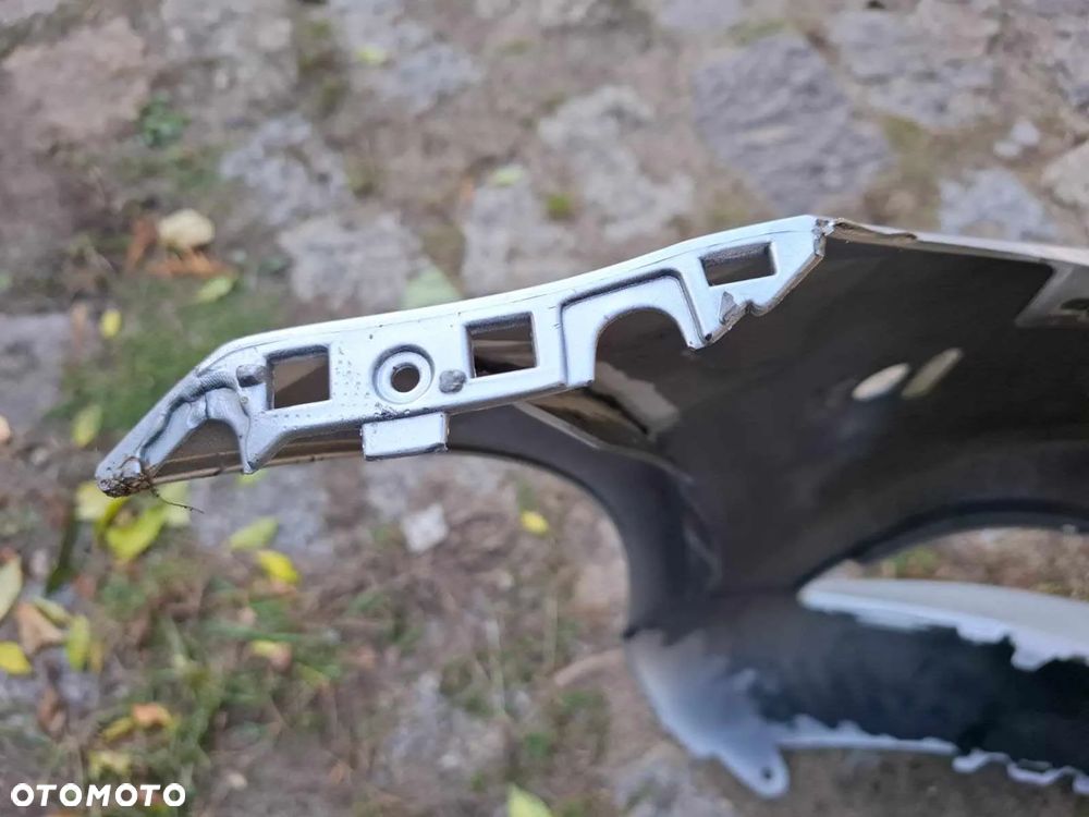 Zderzak przedni przód mercedes C klasa W205 6x PDC - 6