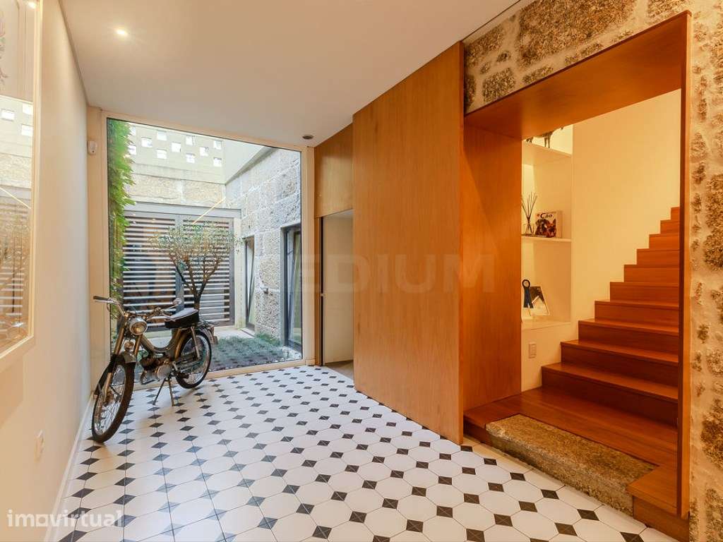 Magnífica Moradia T2 +1 no centro da cidade | Vila Nova de Famalicão - Grande imagem: 5/39