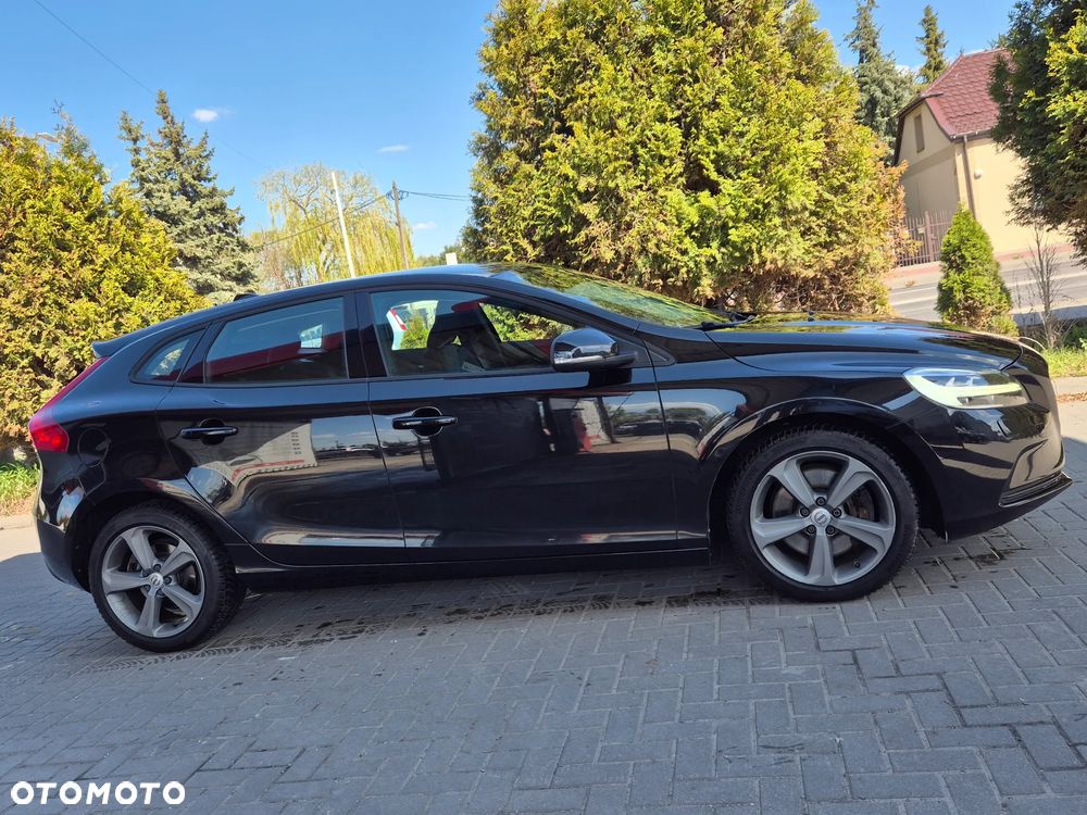 Volvo V40 T3 Geartronic Momentum - 13