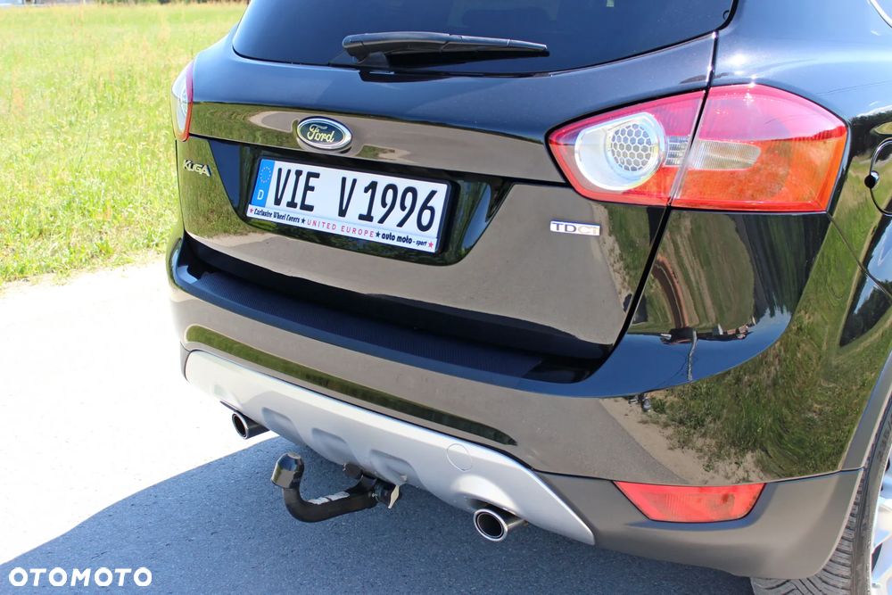 Ford Kuga 2.0 TDCi 2x4 Titanium - 14