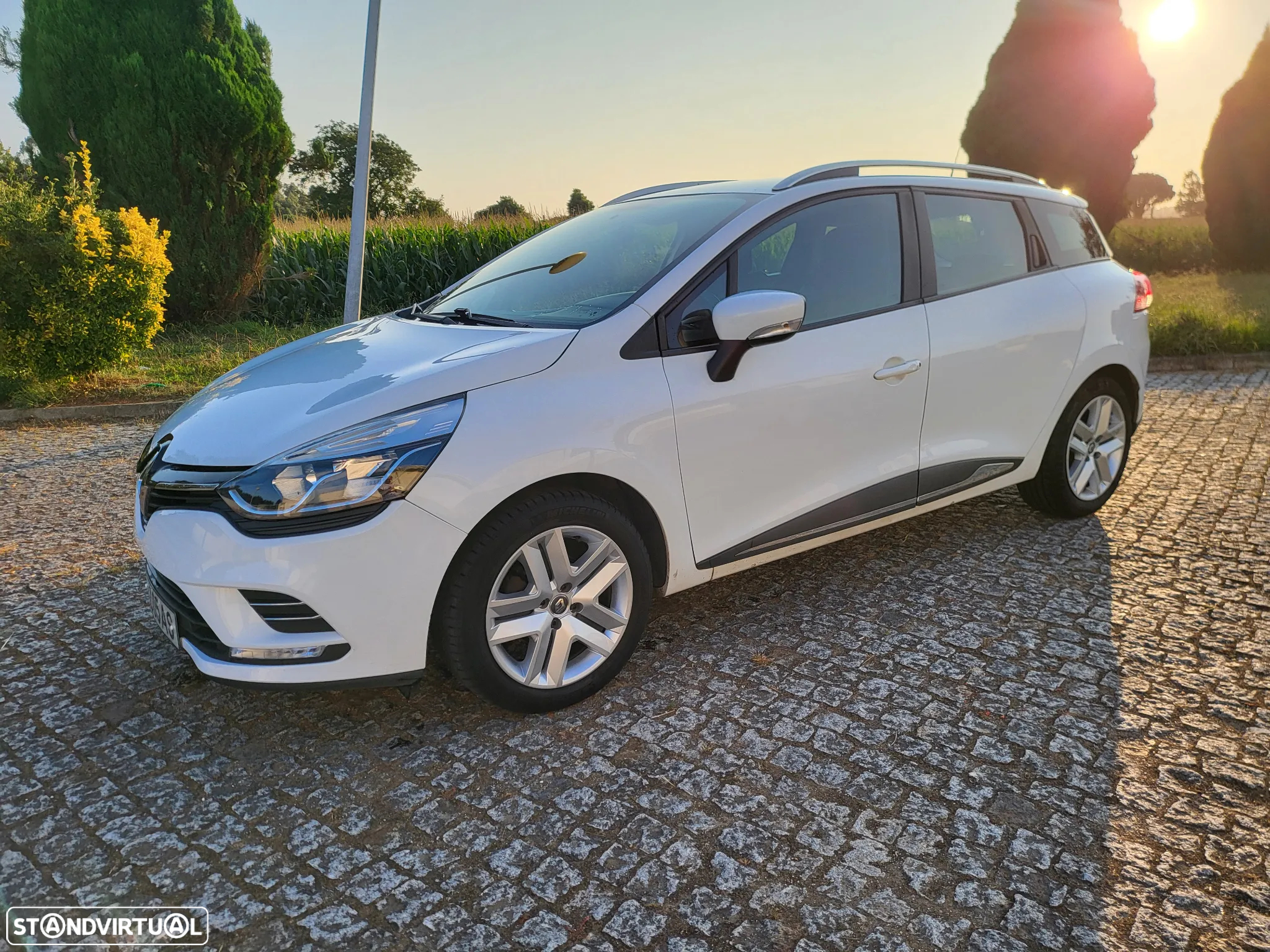 Renault Clio Sport Tourer dCi 75 Stop & Start Life - 8