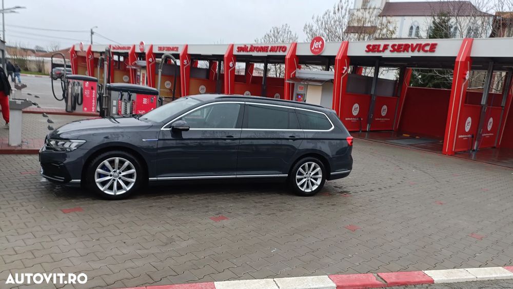 Volkswagen Passat - 19