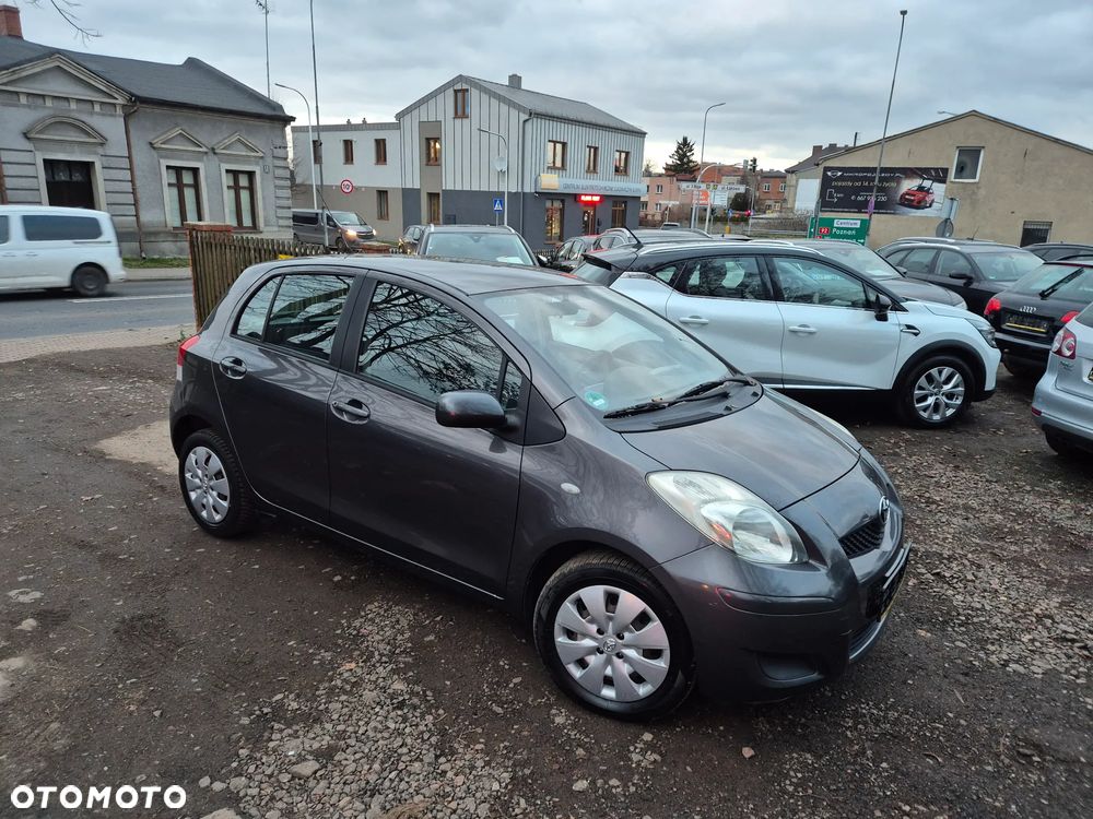 Toyota Yaris 1.33 VVT-i Sol - 3