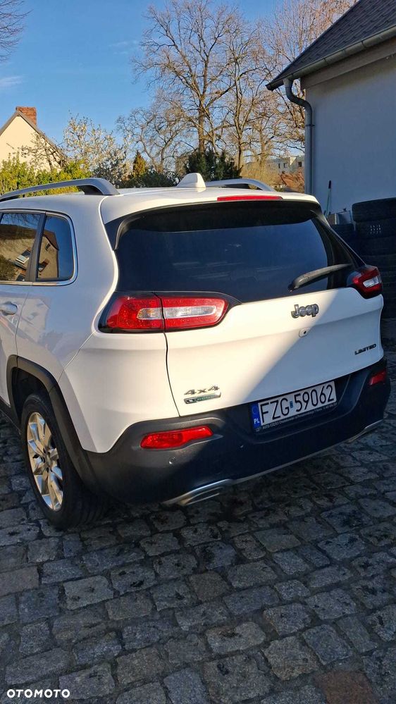 Jeep Cherokee - 6