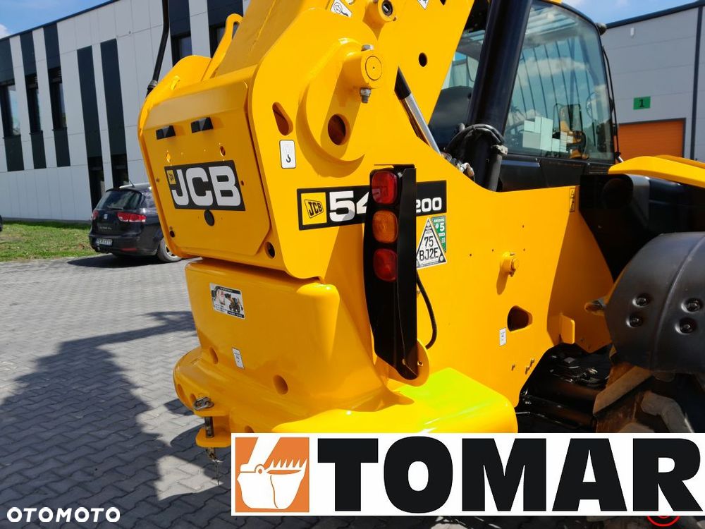 JCB 540-200 2023r - 16