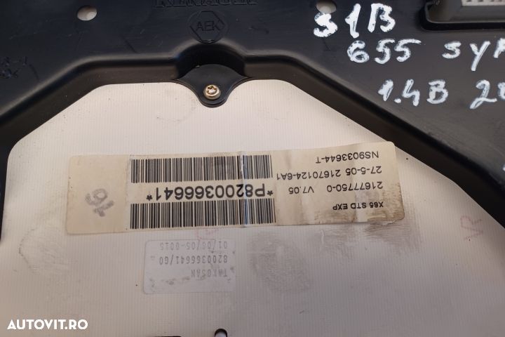 Ceasuri bord 8200366641 Renault Symbol 1 [facelift] [2002 - 2006] Sed - 3