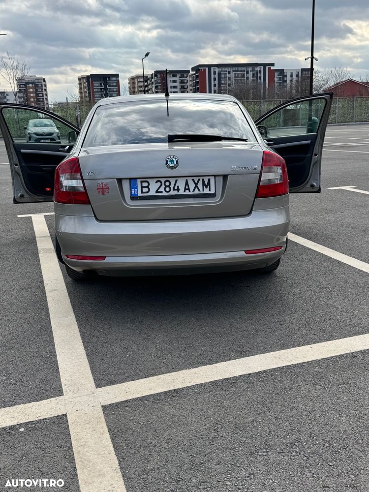 Skoda Octavia 1.6 TDI ELEGANCE - 6