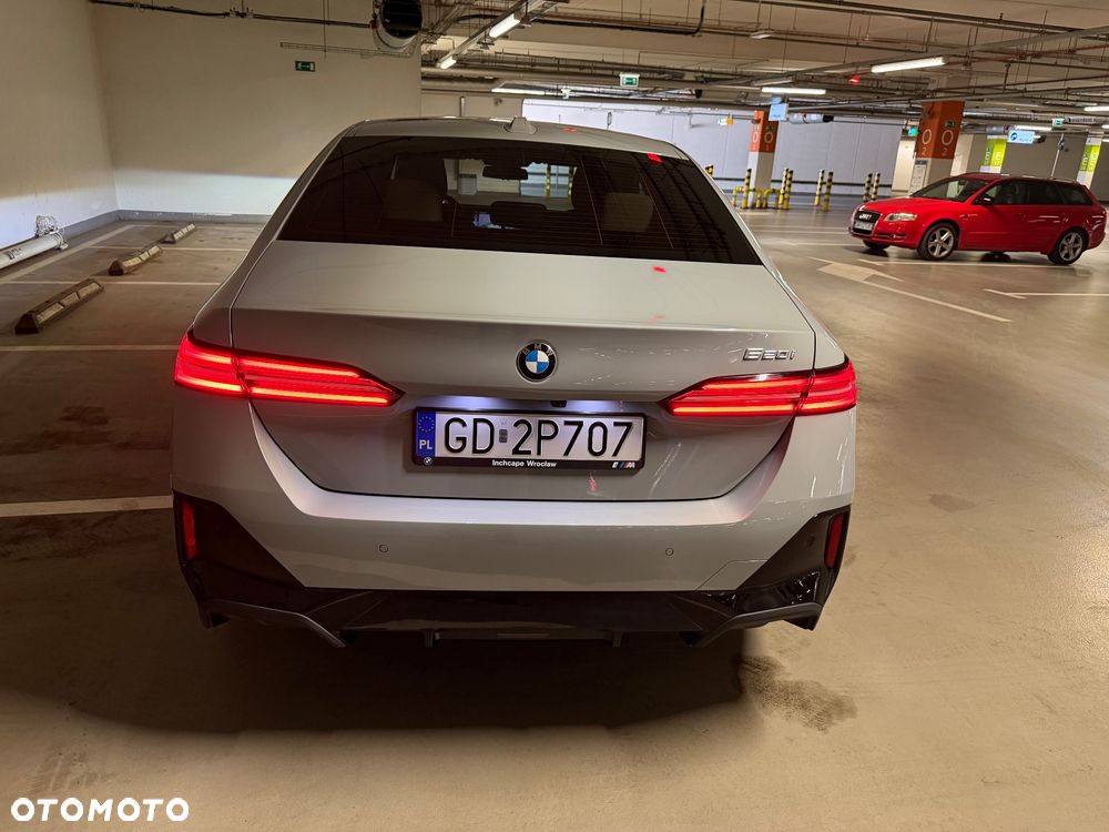 BMW Seria 5 520i mHEV - 3