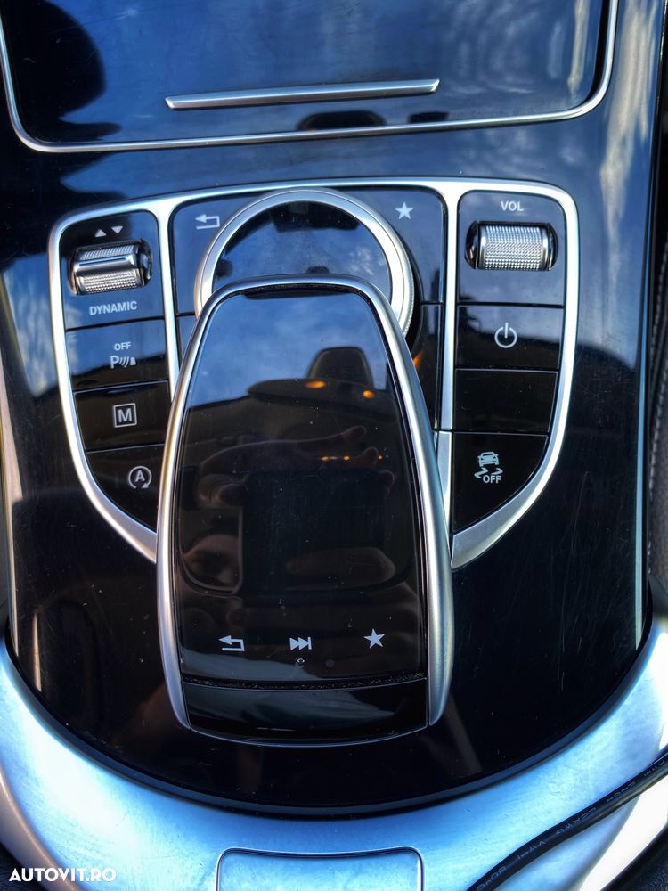 Mercedes-Benz GLC - 11