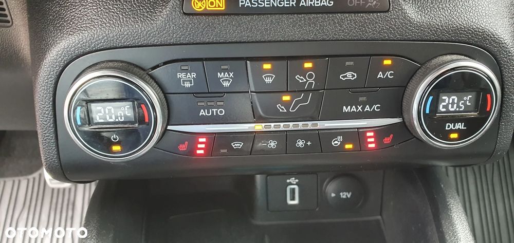 Ford Focus 1.5 EcoBoost ST-Line Red ASS - 32